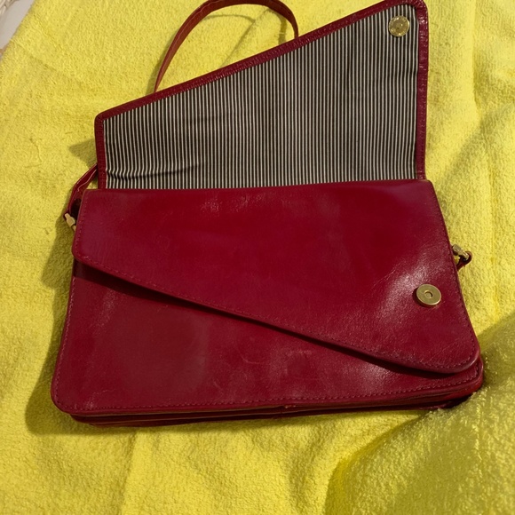 Red 80's Multipocket purse - Picture 2 of 6